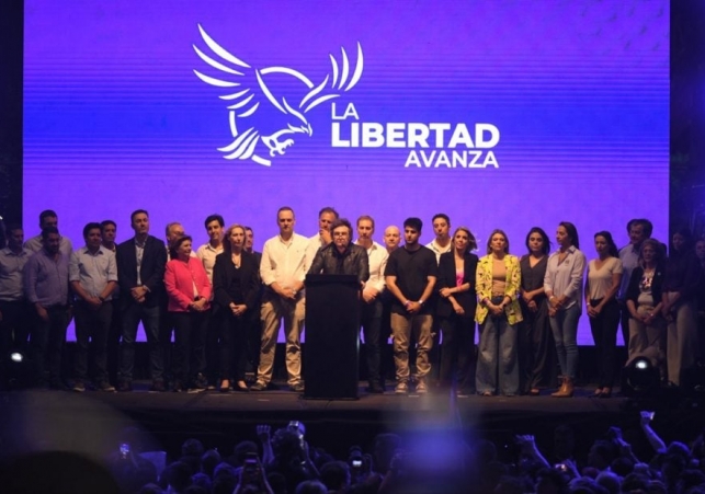 AA1-930x620