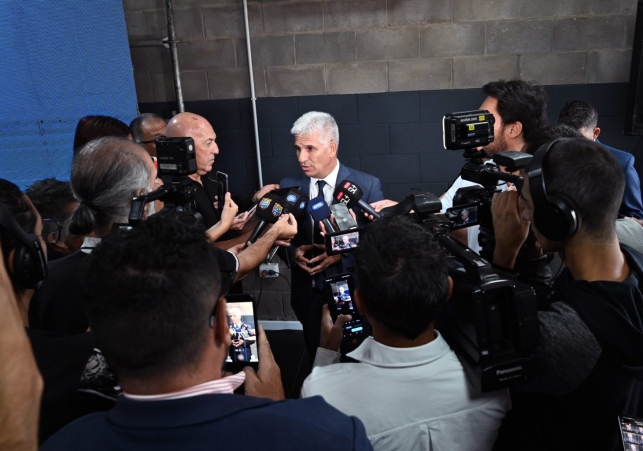 El Gobernador brindó detalles del incremento salarial en conferencia de prensa