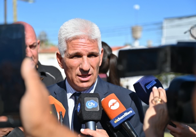 El Gobernador dialogó con la prensa