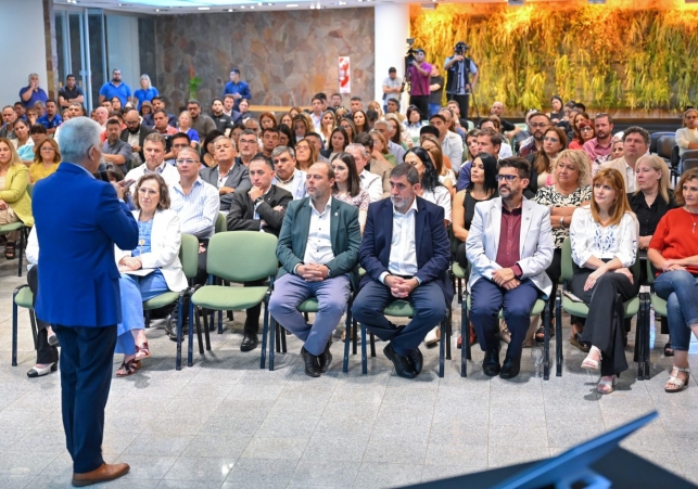 El Gobernador remarcó la importancia de trabajar en red y de manera articulada