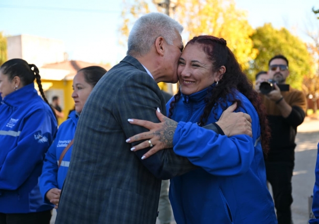 El Gobernador saludó a las interventoras