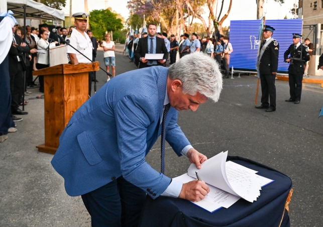 El Gobierno incorporará tecnología de última generación para las comunicaciones policiales