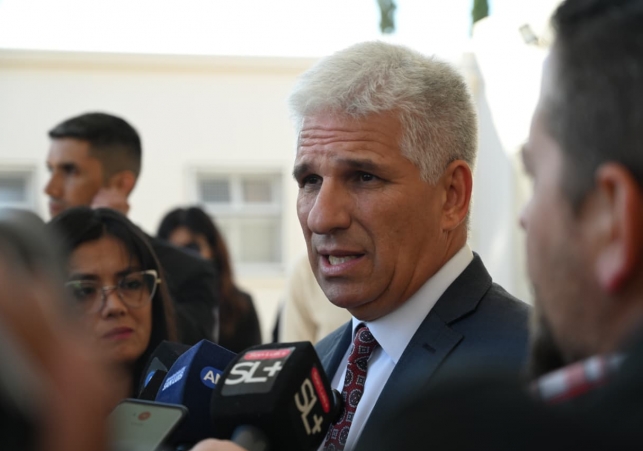 El jefe de Estado dialogando en una rueda de prensa