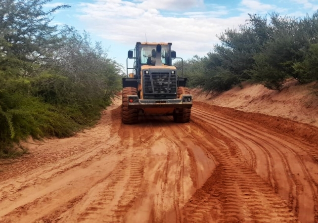 En-Represa-del-Carmen-se-intervinieron-distintos-caminos-vecinales-6-1