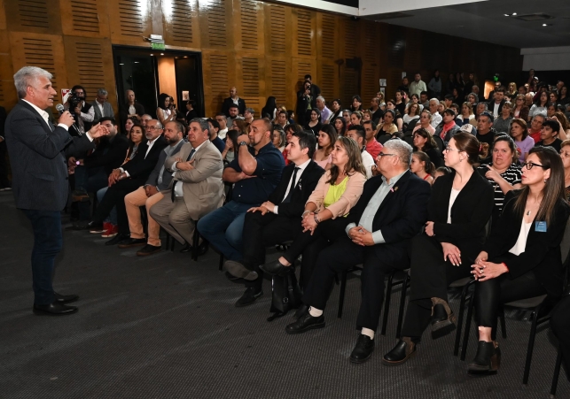 LA PROVINCIA YA CONSTRUYE MÁS DE 300 NUEVOS HOGARES