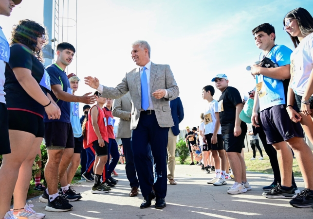 Las Olimpíadas Escolares de Atletismo tuvieron su gran cierre con una fiesta deportiva