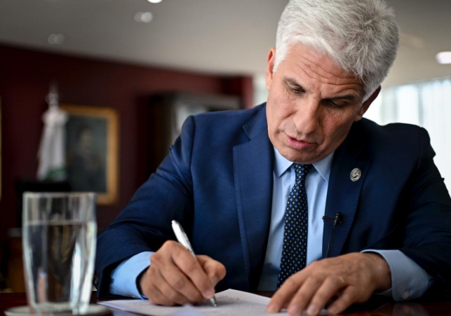 Poggi-firma-2