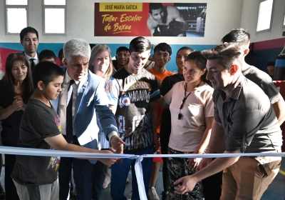El Gobernador inauguró el primer taller de boxeo escolar