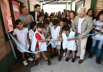 El Gobernador inauguró la ampliación de aulas y anunció mejoras para el nivel Inicial