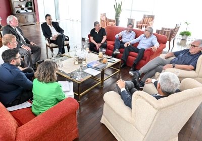 El Gobernador se reunió con el sector privado