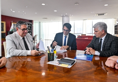 El Gobierno y la Justicia firmaron un acuerdo que facilitará la escrituración de casas sociales
