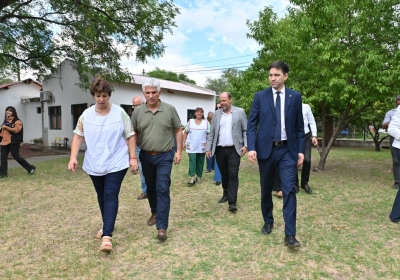 La Escuela ‘Bernardino Rivadavia’ de Nueva Galia le abrió las puertas al Gobernador