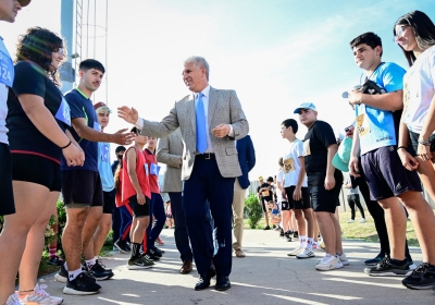 Las Olimpíadas Escolares de Atletismo tuvieron su gran cierre con una fiesta deportiva