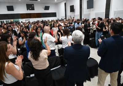 Poggi acompañó a los flamantes graduados del IFDC de San Luis en el acto de colación