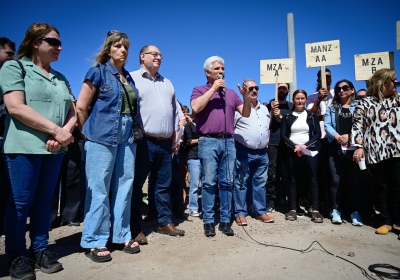 Poggi acompañó a preadjudicatarios capitalinos en la primera visita de obra a sus futuras viviendas