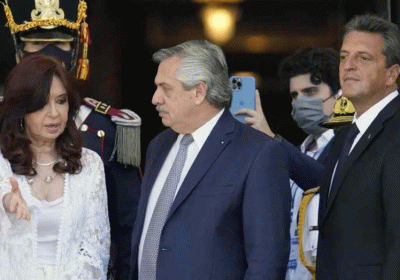 cristina-kirchner-alberto-fernandez-y-sergio-massa-1387129-930x523