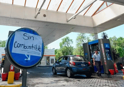 hay-escasez-de-combustible-en-varias-ciudades-de-argentina-1264html-gasolinera-argentinajpg-3532html-e868ab50-a068-48da-a3b0-b35dae566499