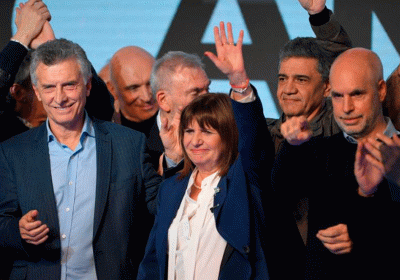 larreta-bullrich-macri-930x620