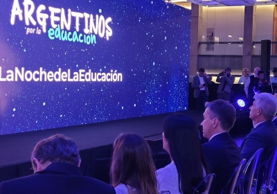 poggi participo de la noche de la educacion